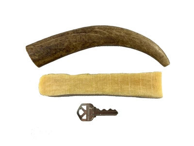 Medium BlueStar Box - 1 Medium Antler Chew, 1 Medium Moose Chew, 1 Medium Bully Stick and 1 Medium Himalayan Dog Chew